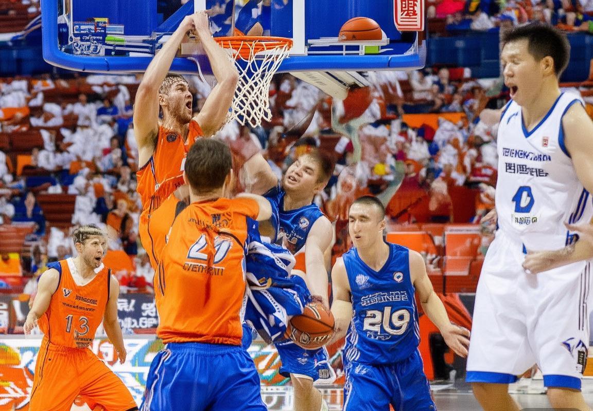2015 CBA季后赛：辽宁VS青岛巅峰对决回顾