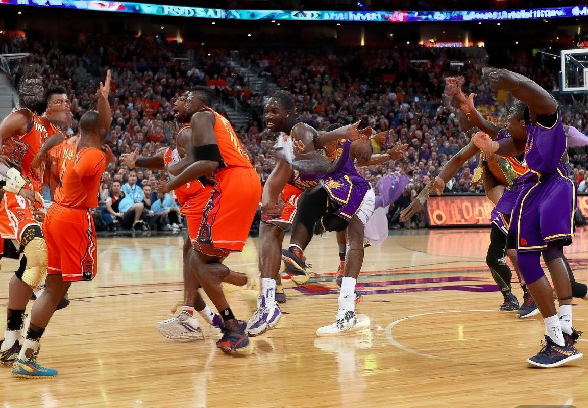 2017年火箭VS湖人经典对决：哈登独木难支，湖人青年军逆袭战至最后一刻